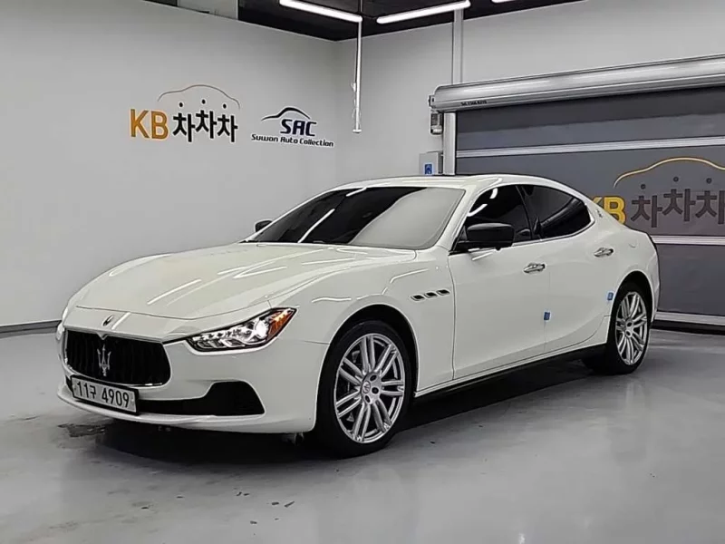 Maserati GHIBLI