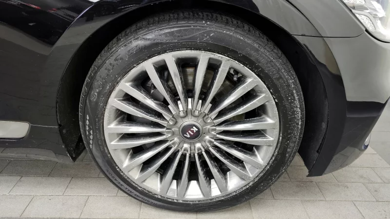 Kia K9