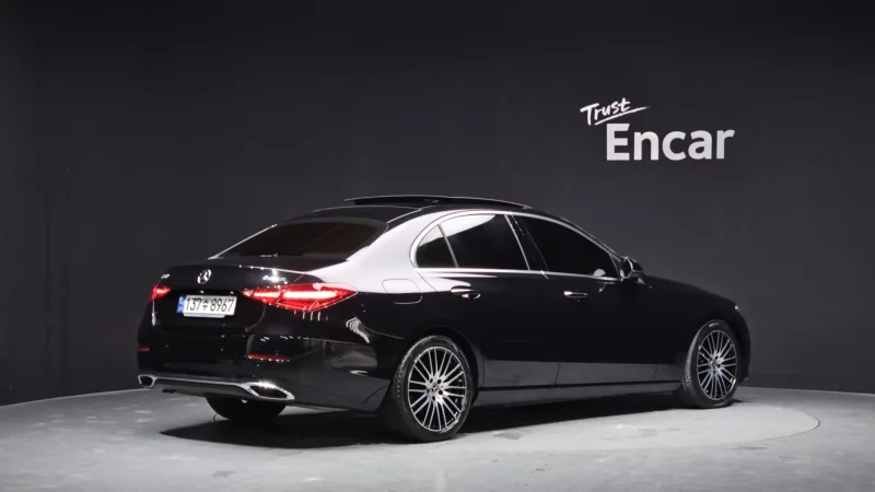 Mercedes-Benz C-Class