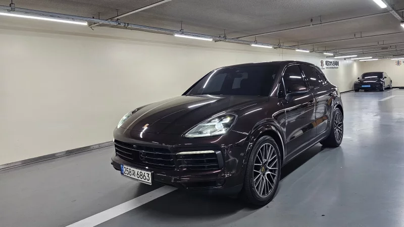 Porsche CAYENNE