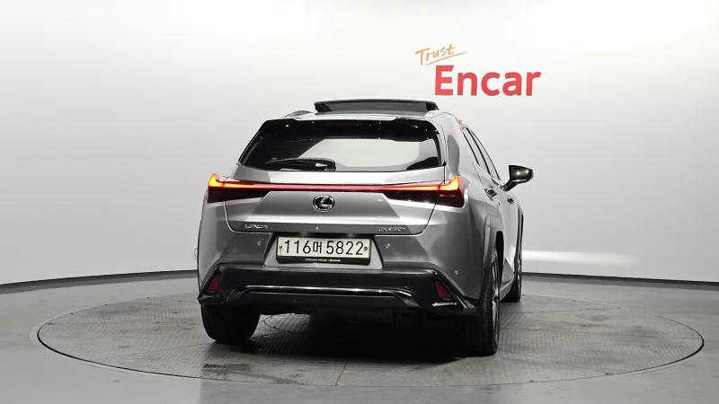 Lexus UX
