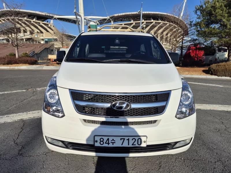 Hyundai Starex