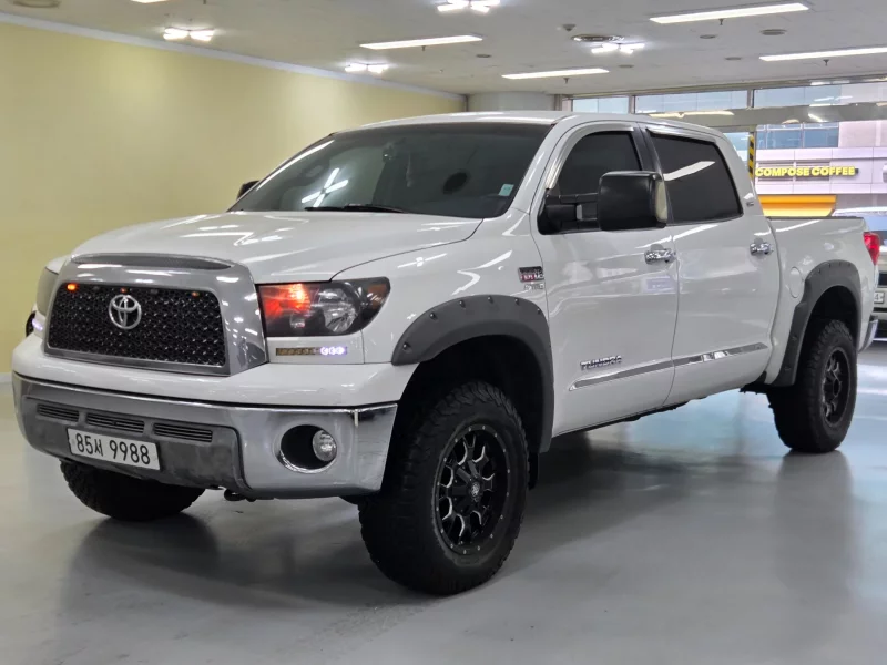 Toyota TUNDRA