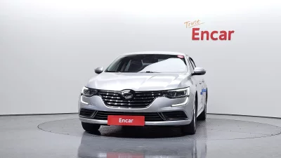 Renault SM6
