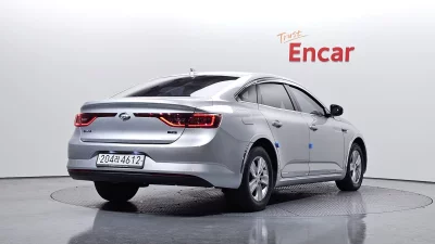 Renault SM6