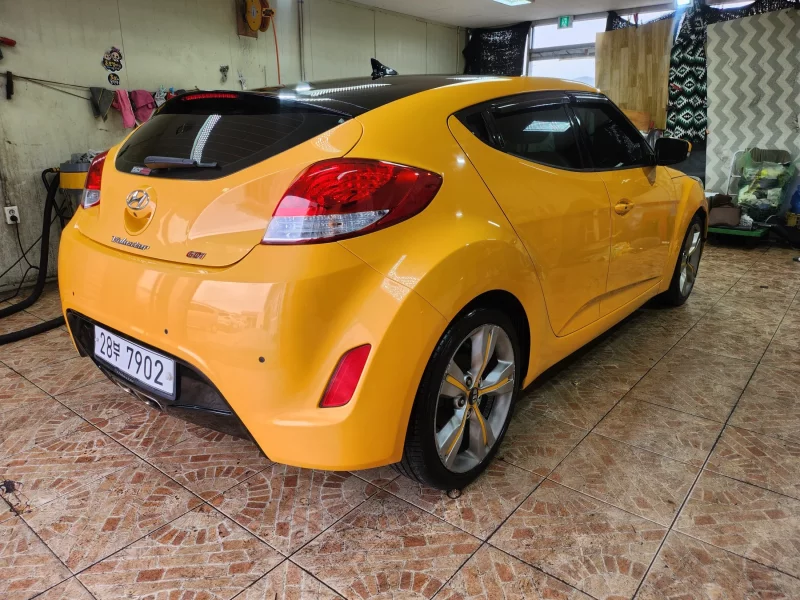 Hyundai Veloster