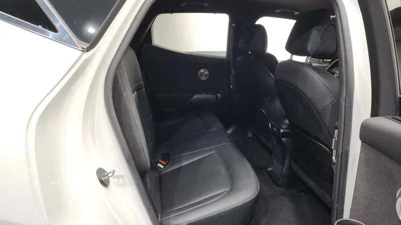 Genesis GV60
