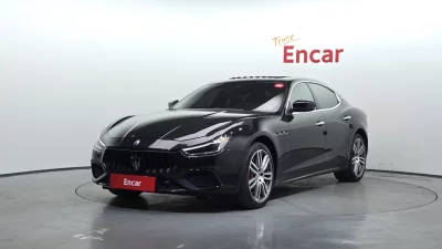Maserati GHIBLI