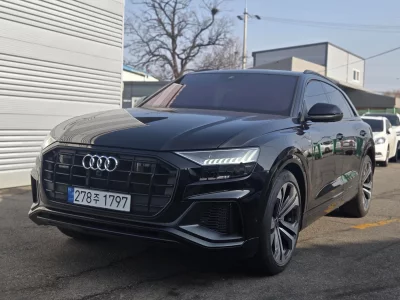 Audi Q8