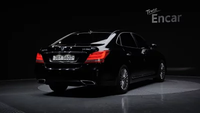 Hyundai Equus