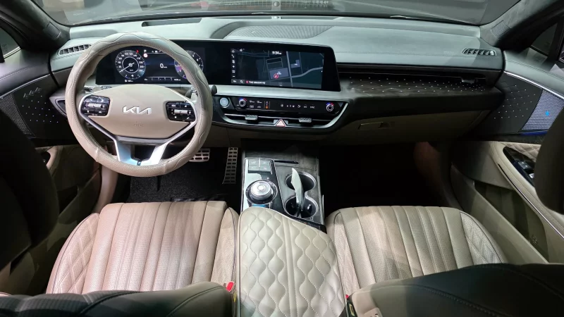 Kia K8