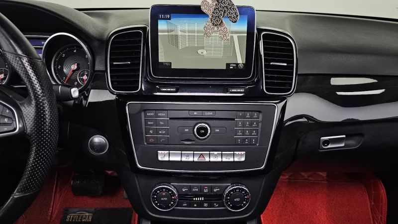 Mercedes-Benz GLE-Class