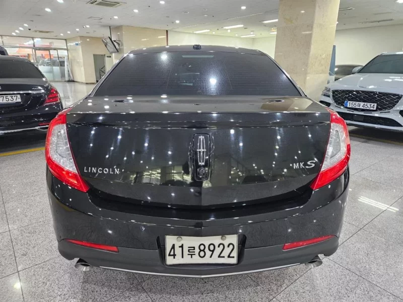 Lincoln MKS
