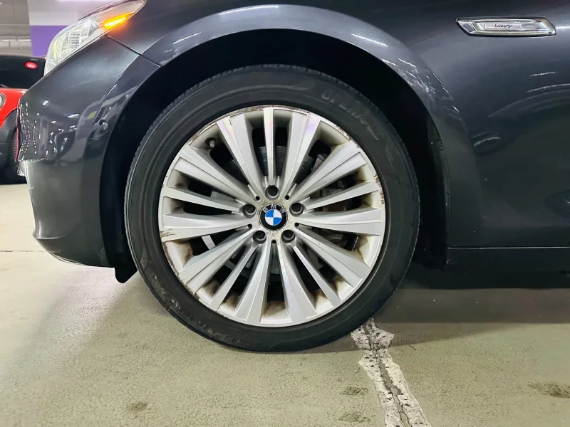 BMW 5-Series Gran Turismo