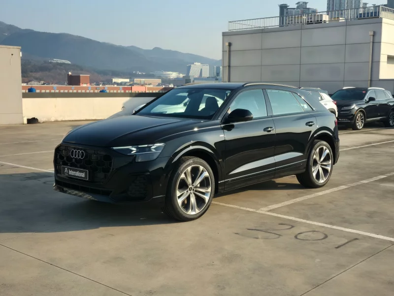 Audi Q8