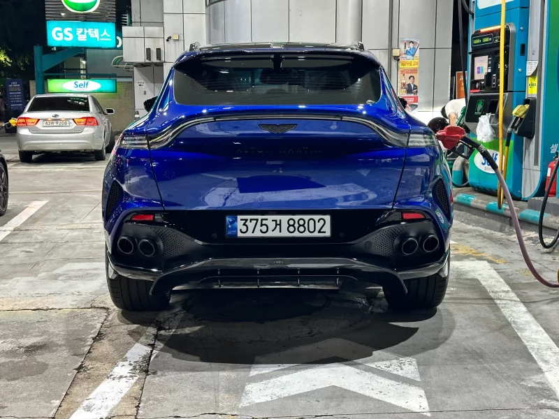Aston Martin DBX
