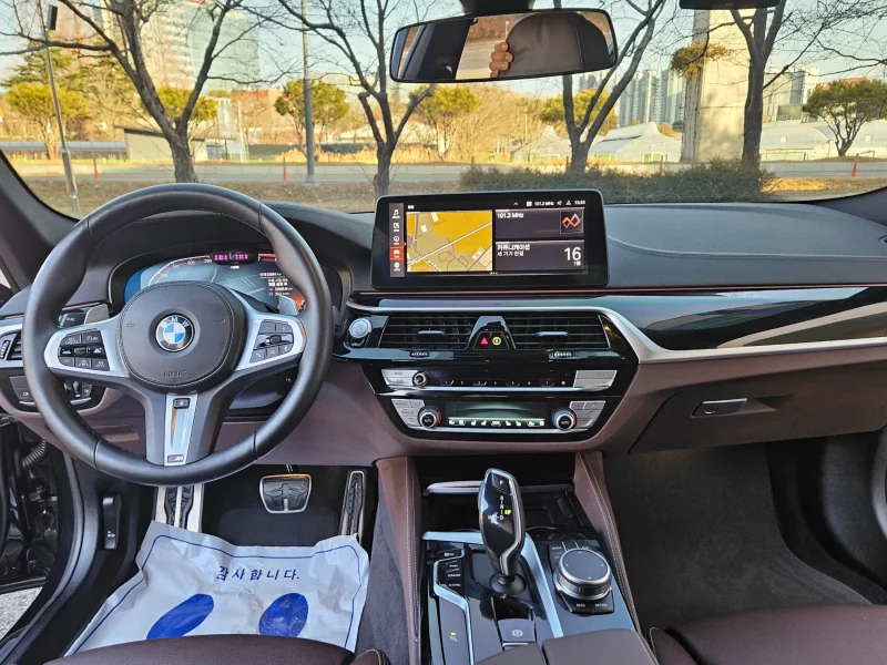 BMW 5-Series