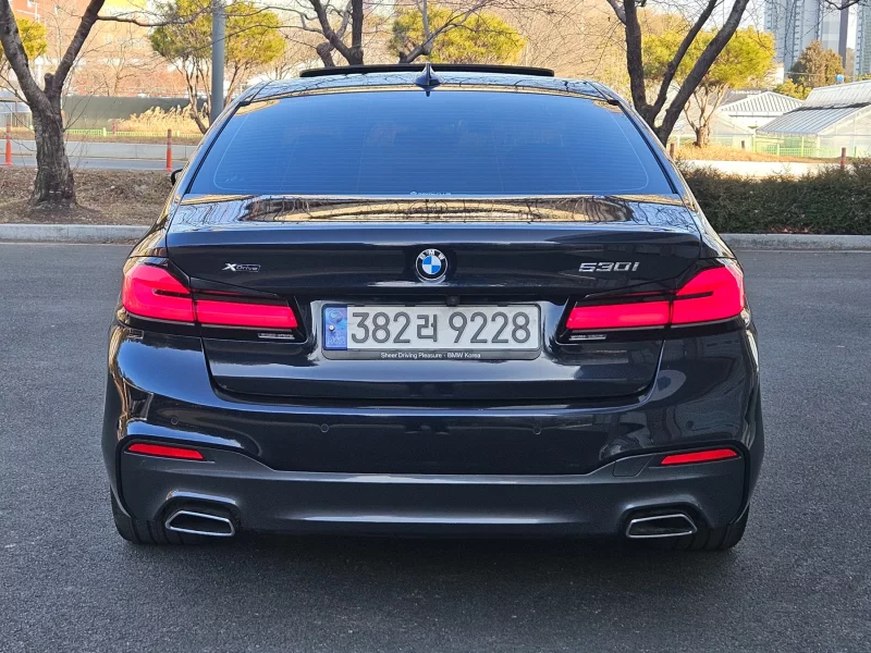 BMW 5-Series