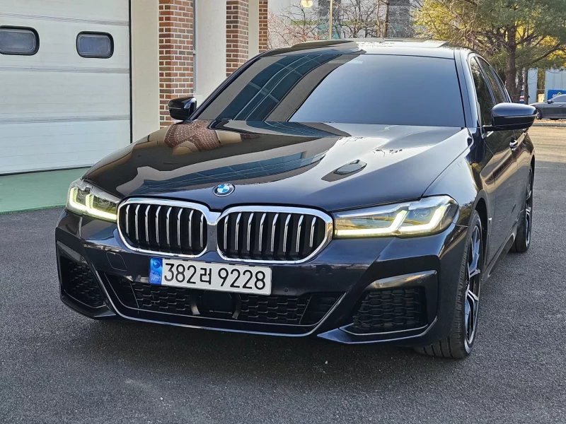 BMW 5-Series