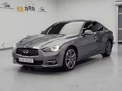 Infiniti Q50