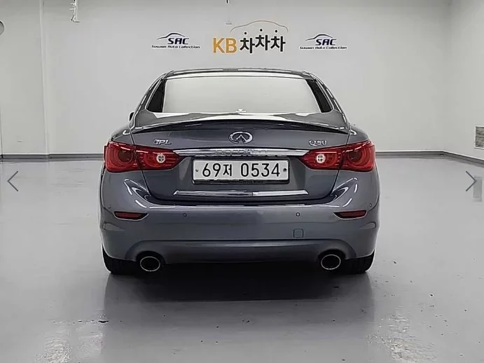 Infiniti Q50