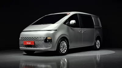 Hyundai Staria