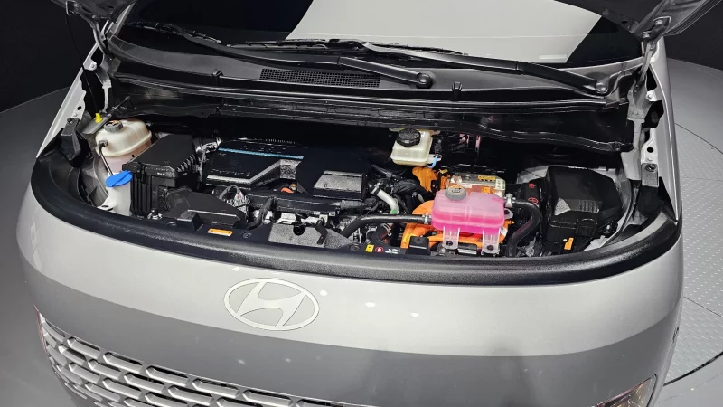 Hyundai Staria