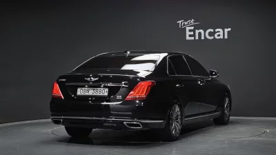 Genesis EQ900