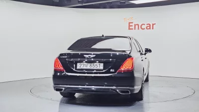Genesis EQ900
