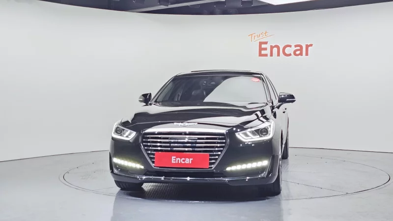 Genesis EQ900