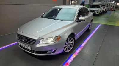 Volvo S80