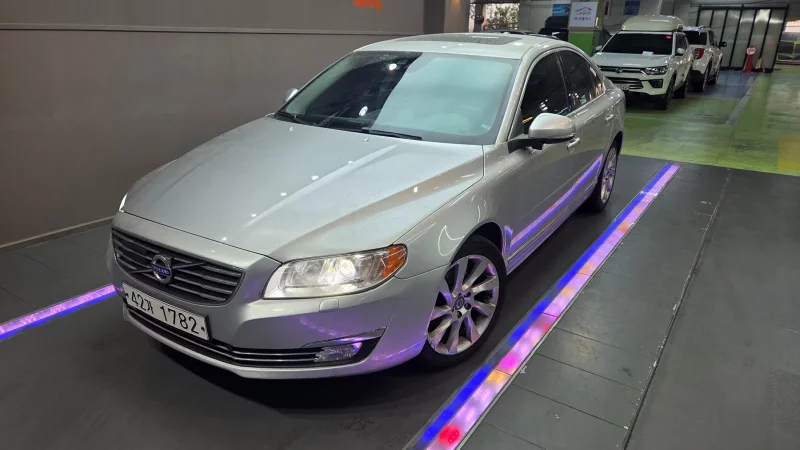 Volvo S80