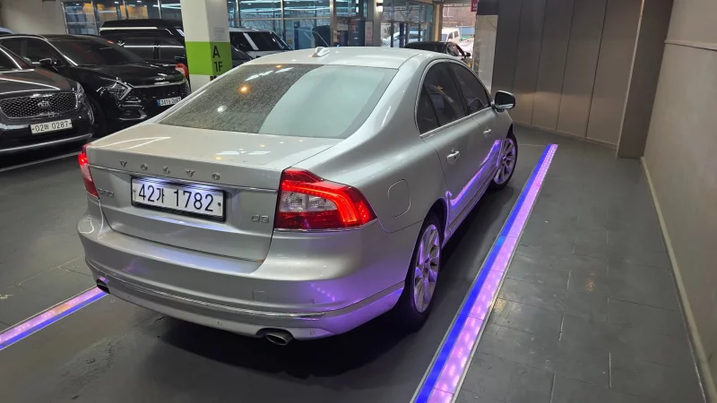 Volvo S80