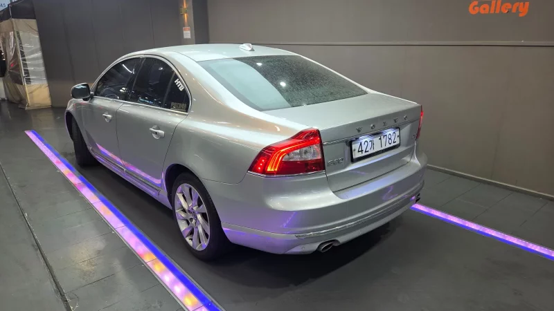 Volvo S80