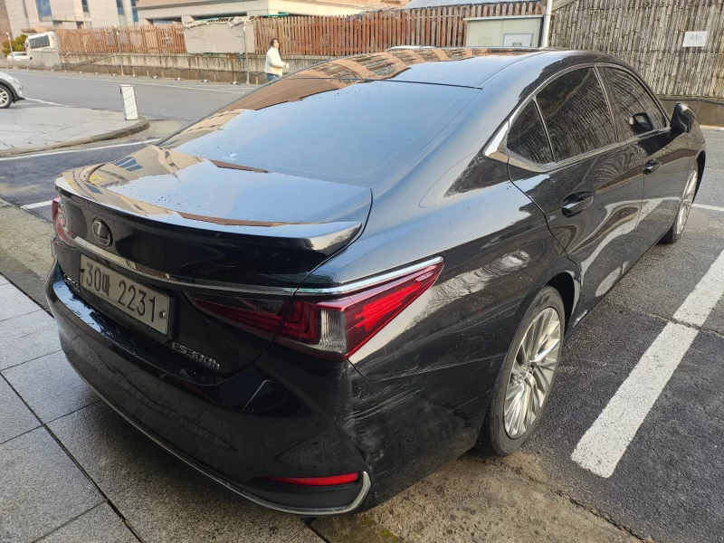 Lexus ES300h