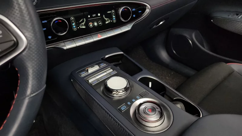 Genesis GV70