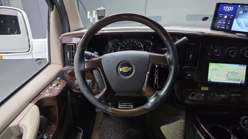 Chevrolet Express Van