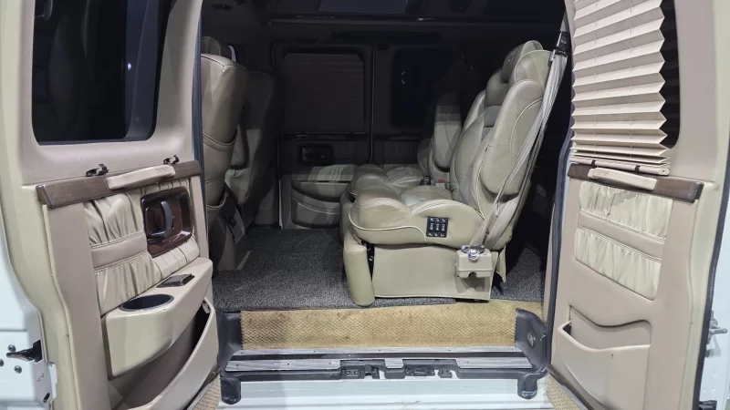 Chevrolet Express Van