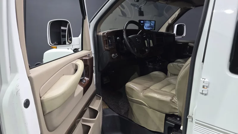 Chevrolet Express Van