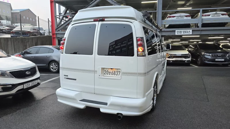 Chevrolet Express Van