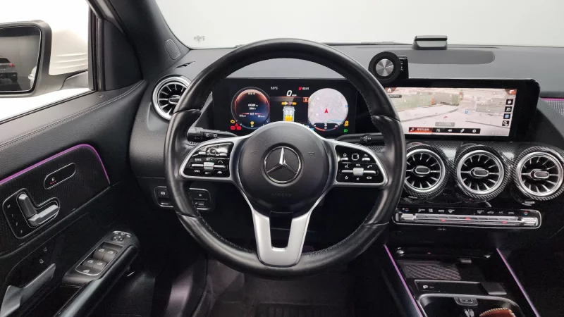 Mercedes-Benz GLA-Class