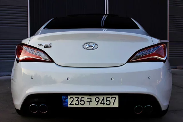 Hyundai Genesis