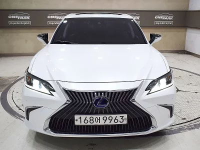 Lexus ES300h