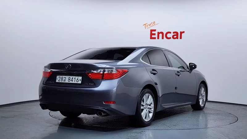 Lexus ES350