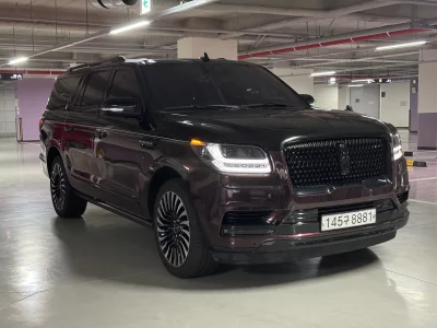 Lincoln NAVIGATOR