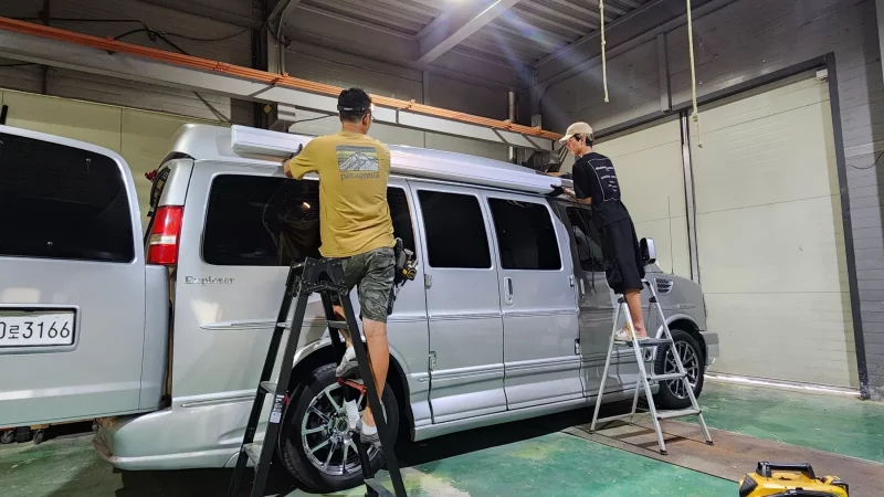 Chevrolet Express Van