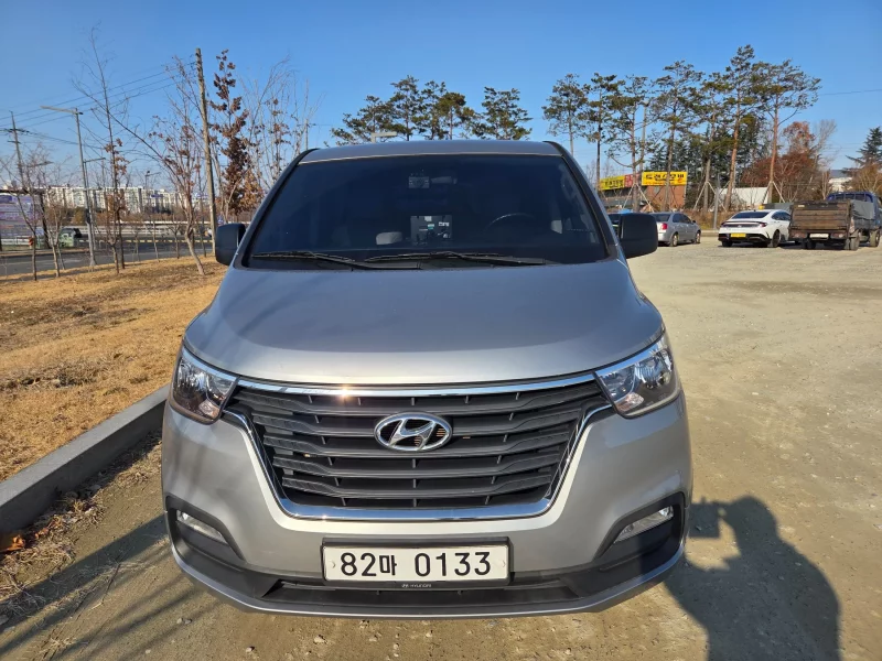 Hyundai Starex
