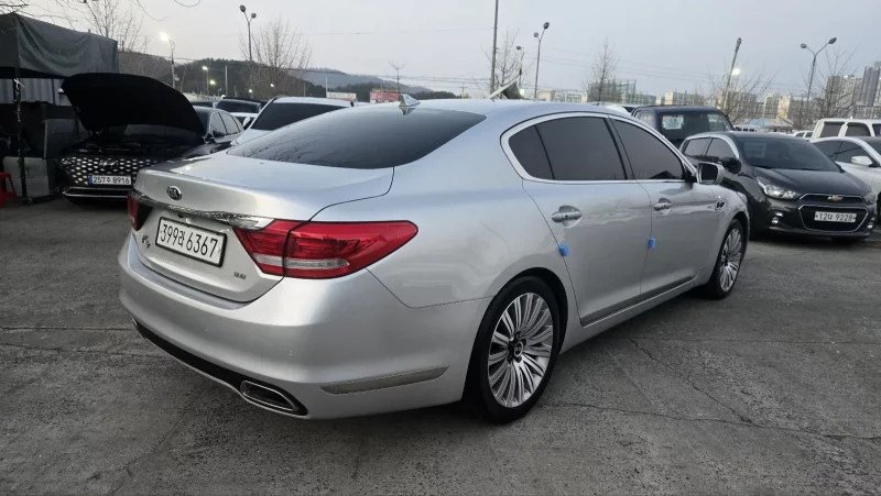 Kia K9
