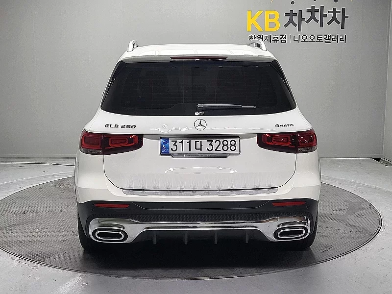 Mercedes-Benz GLB-Class