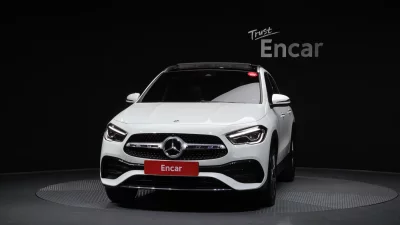 Mercedes-Benz GLA-Class